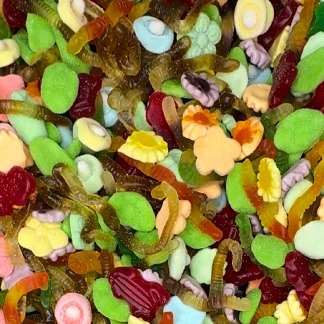 A Frogs n Worms Garden Mix