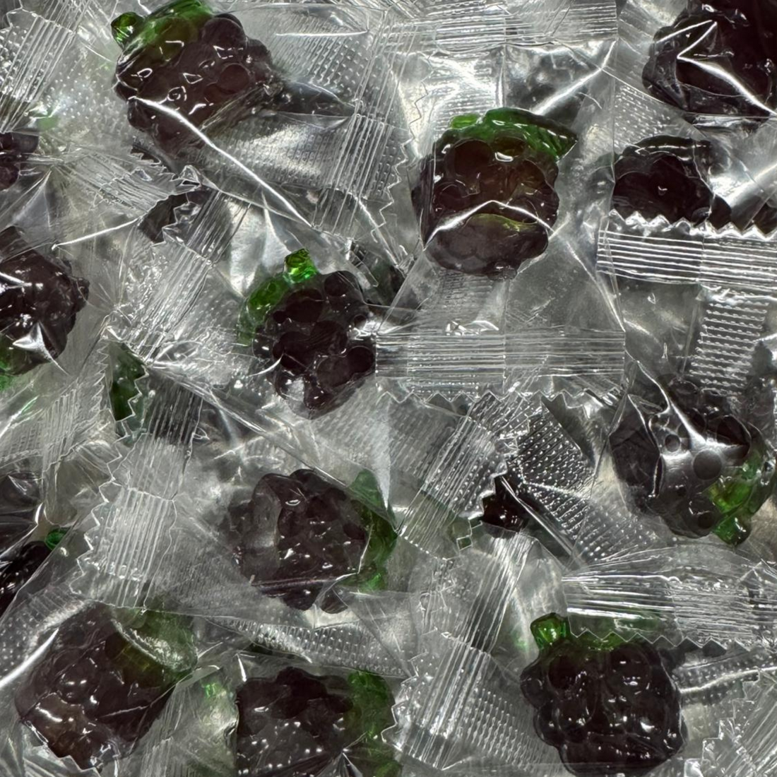 Peeled - Peelable Gummi Grapes, Order online today! – Eat Sweet Lollies
